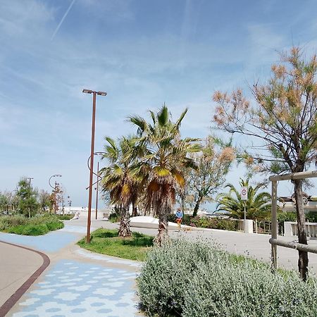 Апартаменты La Casa Al Mare Римини Экстерьер фото